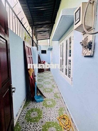 NHÀ GẦN TRƯỜNG CẤP 1..2..3. TRỆT LẦU 3PN 2WC. ĐƯỜNG XE TẢI