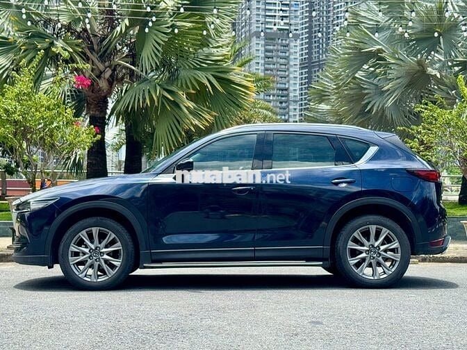Mazda CX 5 2022 Signature 2 cầu - Xanh đen- 3v3km
