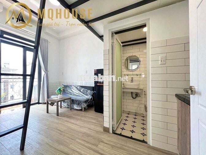Cho thuê Căn hộ DV Duplex Ban công rộng Gần Đh NTTU Full nội thất