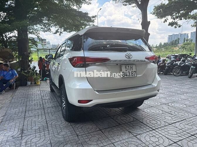 E có con fortuner máy dầu 1 chủ full lịch sử hãng