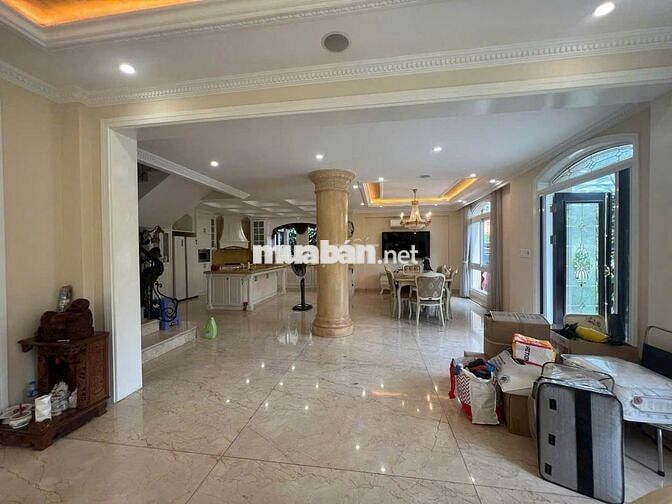 🌿 Biệt thự Mỹ Tú 2 Phú Mỹ Hưng – 18x20m, 3 tầng 💵 4.500$/tháng