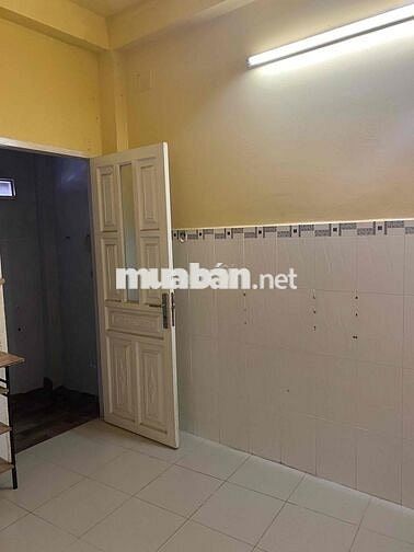 Phòng trọ Quận 6, đường Minh Phụng, ngay ngã 4 Hậu Giang