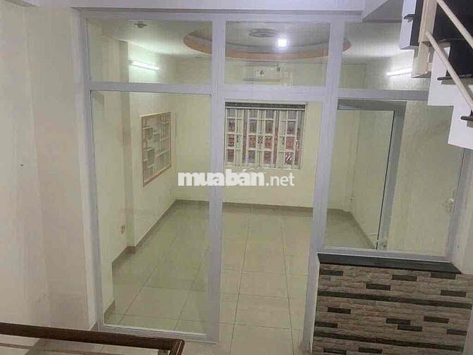 Cho thuê nhà MT đường Nội Bộ Bình Phú 2 P10 Q6