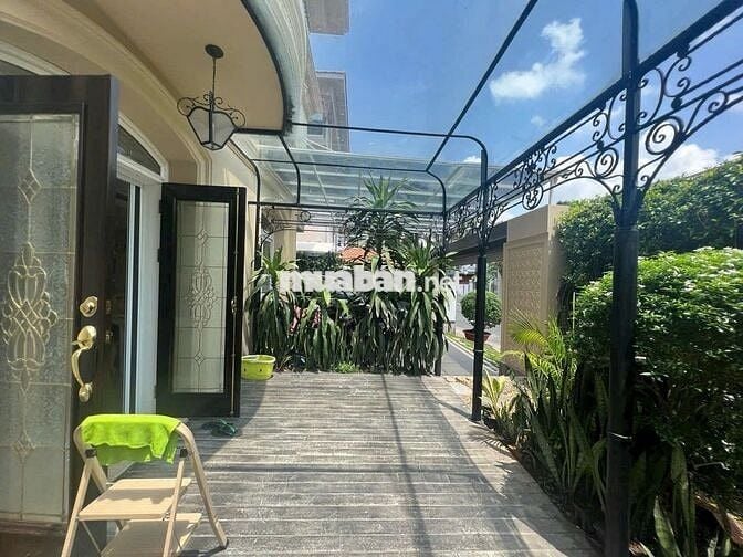 🌿 Biệt thự Mỹ Tú 2 Phú Mỹ Hưng – 18x20m, 3 tầng 💵 4.500$/tháng