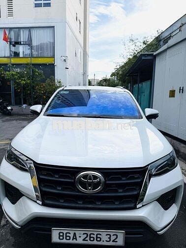 Toyota Fortuner 2023 - 62000 km