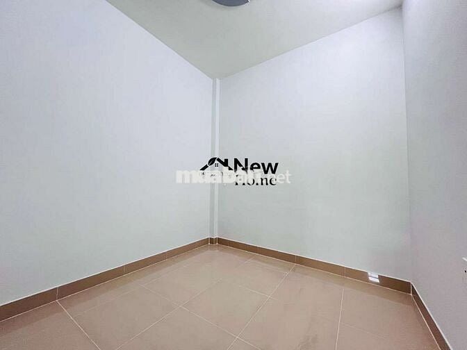 NHÀ CHÍNH CHỦ MỚI 3 TẦNG CẦN BÁN HXH