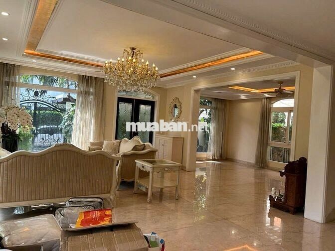 🌿 Biệt thự Mỹ Tú 2 Phú Mỹ Hưng – 18x20m, 3 tầng 💵 4.500$/tháng