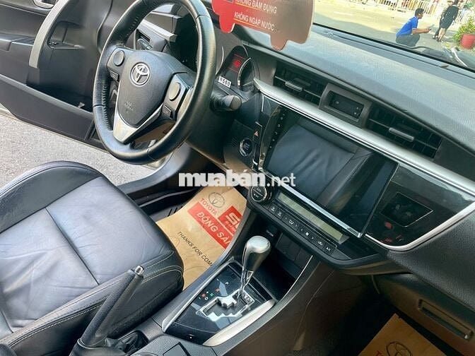 Toyota Corolla Altis 2014 2.0V - 109000 km