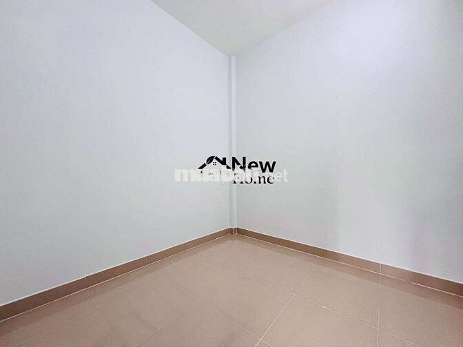 NHÀ CHÍNH CHỦ MỚI 3 TẦNG CẦN BÁN HXH