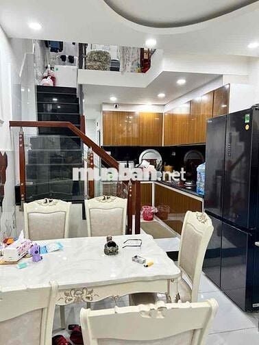 Hẻm1/ - xe hơi đậu cổng - 2 Tầng -32m2 -Lê trọng tấn 2Pn,2vs, Giá 3.x