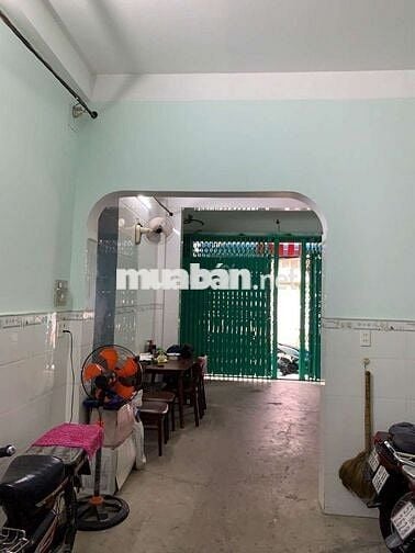 Nhà bán gấp 4, 62x20 m nở hậu 7,5m đúc 3 tấm