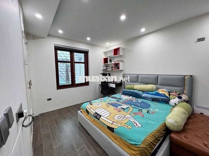 GÂP CÁC BÁC Ơi 

CĂN NHÀ VƯỜN - CỔNG SAU TIMECITY DT 121M
