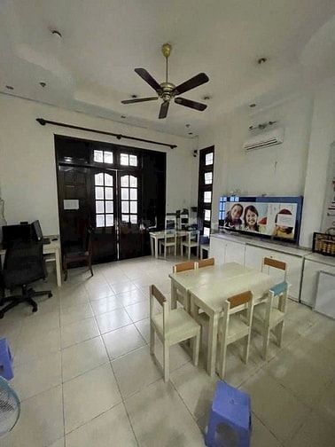 CHO THUÊ NHÀ 1 LẦU MẶT TIỀN Đ/SỐ P TĂNG NHƠN PHÚ B. QUẬN 9