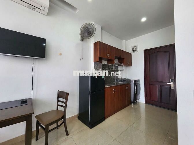 TRỌ FULL NỘI THẤT - BAN CÔNG - MÁY GIẶT RIÊNG - HẺM LỚN