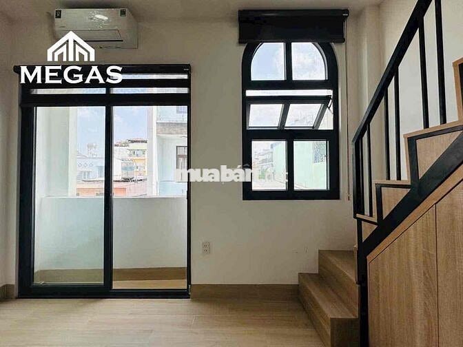 DUPLEX ĐHCÔNG THƯƠNG FULL NỘI THẤT 40m2 MỚI 100% ETOWN CỘNG HOÀ