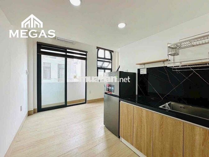 DUPLEX ĐHCÔNG THƯƠNG FULL NỘI THẤT 40m2 MỚI 100% ETOWN CỘNG HOÀ