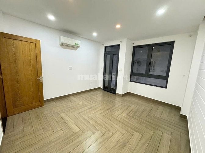Cho thuê nhà mặt tiền Huỳnh Văn Bánh, Phường 11, Quận Phú Nhuận