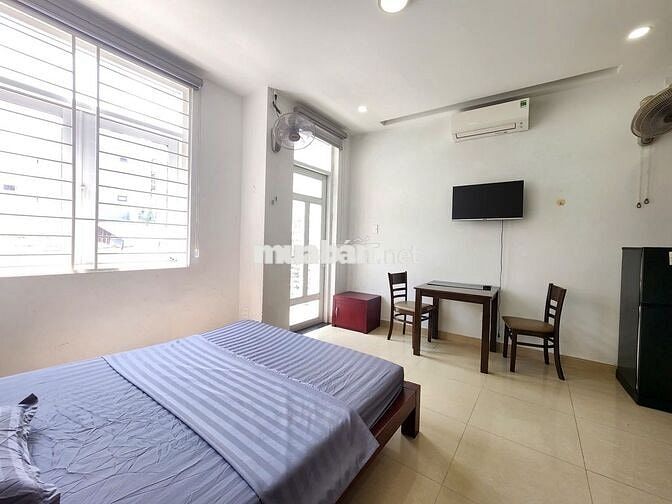 TRỌ FULL NỘI THẤT - BAN CÔNG - MÁY GIẶT RIÊNG - HẺM LỚN