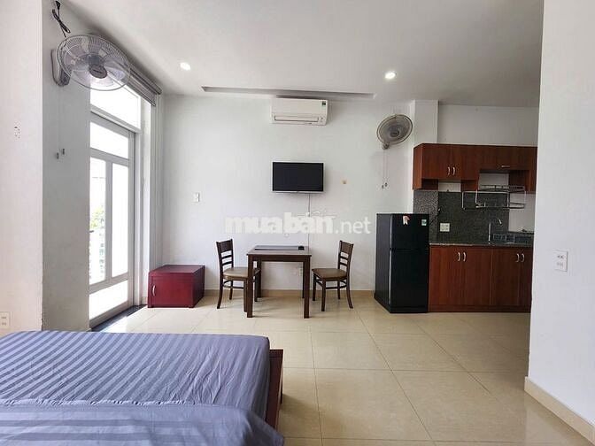 TRỌ FULL NỘI THẤT - BAN CÔNG - MÁY GIẶT RIÊNG - HẺM LỚN