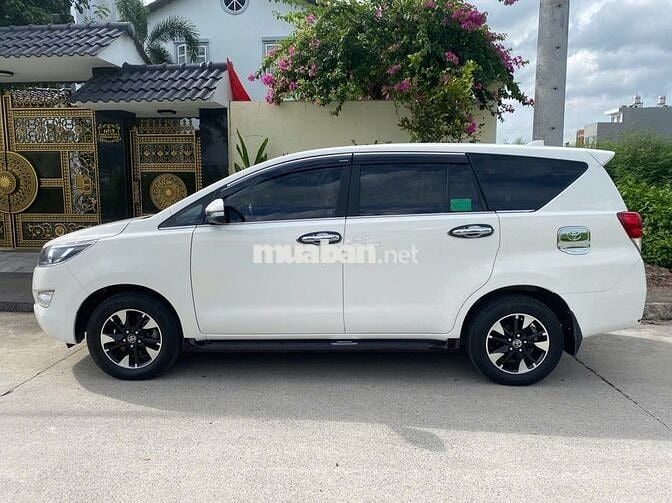 Toyota Innova 2019 2.0E - 80000 km