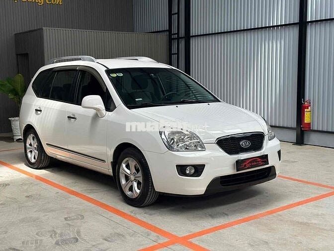 Kia Carens 2015 MT