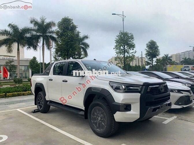 Toyota Hilux Adventure 2.8L 4x4 AT 2025