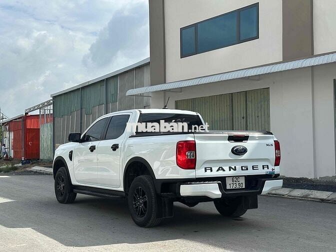 Ford Ranger XLS 2023 - Bảo Hành Hãng Đến 2026
