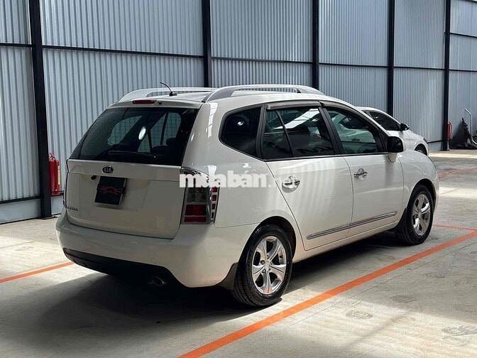 Kia Carens 2015 MT