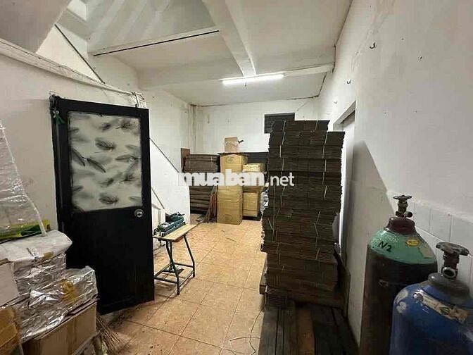 nhà Q5 - mặt tiền nội bộ - trần Hưng đạo - DT 4m x 20m - 21 triệu TL