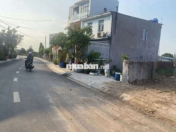 Đất thổ cư SHR mặt tiền Tân Hiệp 11-Hóc Môn.Dt 3,9x16~62m2~2,7ty