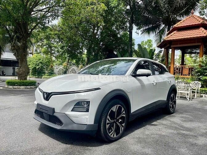 VinFast VF6 Plus 2025