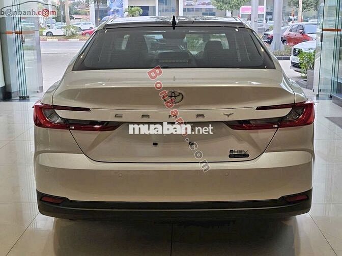 Toyota Camry 2.5 HEV Top 2025