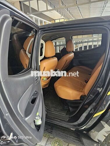 Bán Mitsubishi Triton 2022 4x2 AT màu Xám đi kỹ