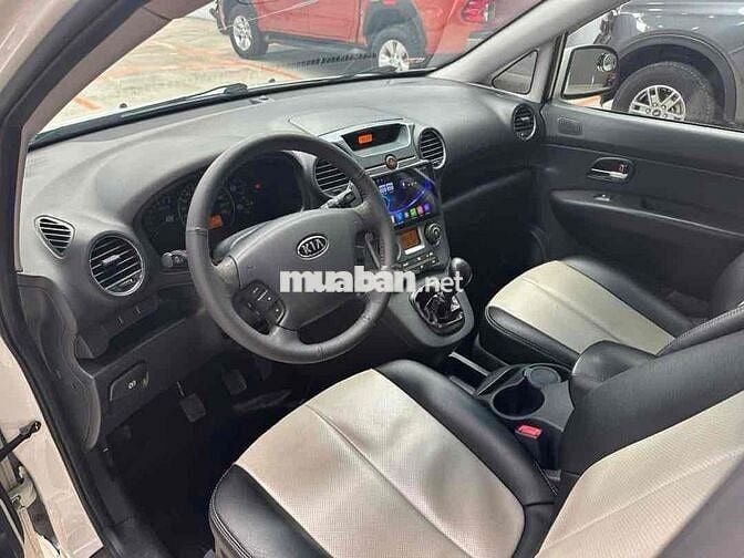 Kia Carens 2015 MT