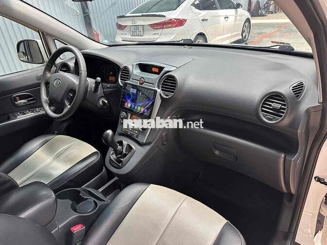Kia Carens 2015 MT