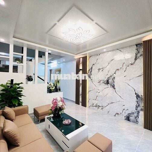 Nhỉnh 5 tỷ - Văn Tiến Dũng -5 tầng sát phố -1 nhà ô tô tránh - nhà mới