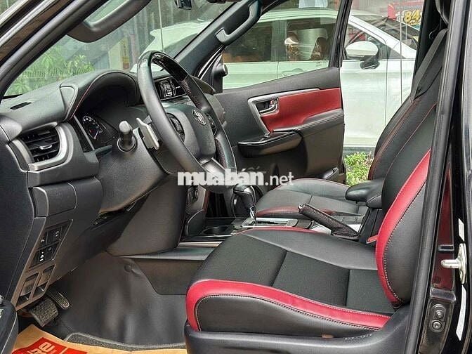 FORTUNER LEGENDER MẪU MÃ HIỆN ĐẠI