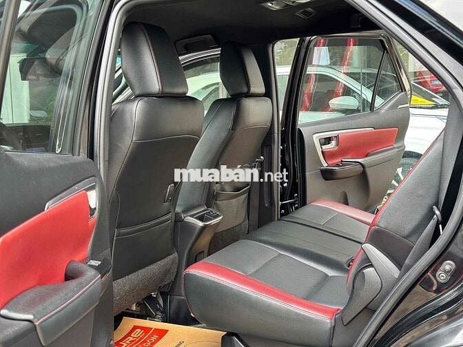 FORTUNER LEGENDER MẪU MÃ HIỆN ĐẠI