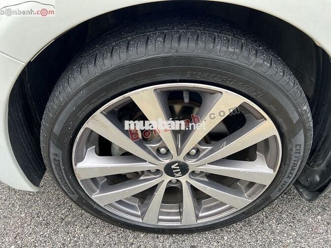 Kia K3 1.6 MT 2015 - 299Triệu