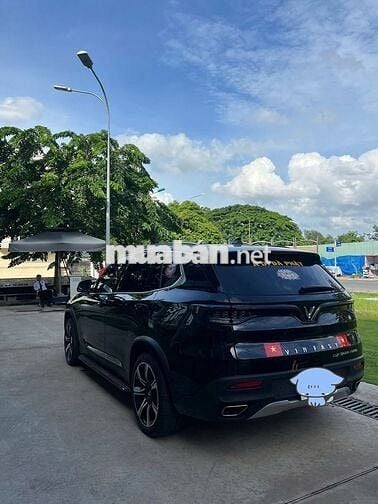 VinFast Lux SA2.0 2020 Premium 2.0 AT - 45000 km