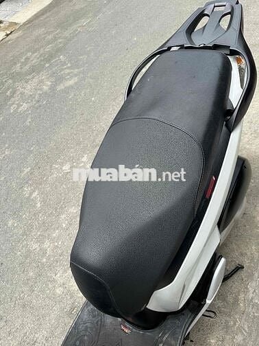 Mình bán Sh150i nhập Ý 2010 Sm1049 Áo Trắng zin