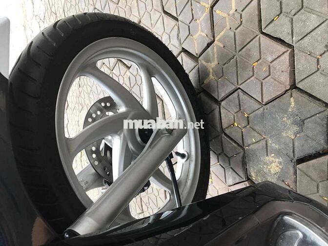 Vision đen bóng cuối 2019