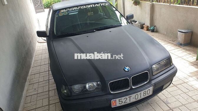 Xe BMW 320i 1996 cho anh em trải nghiệm