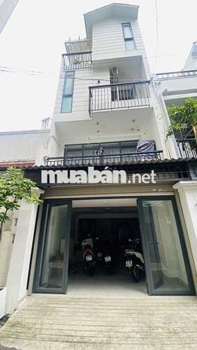 Ôtô ngủ trong nhà, hẽm 132 Nguyễn Hửu cảnh, P22, Bình Thạnh.