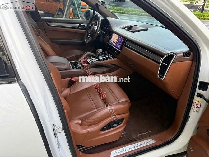 Porsche Cayenne Coupe’ Platinum Edition 2023