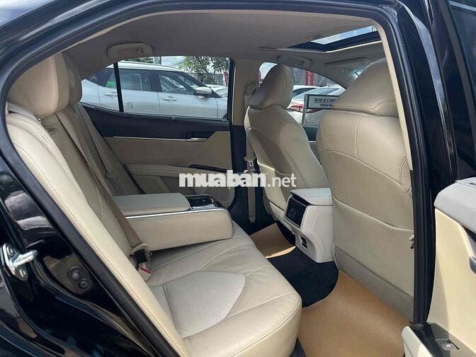 CAMRY 2.5Q đậm chất chủ tịch
