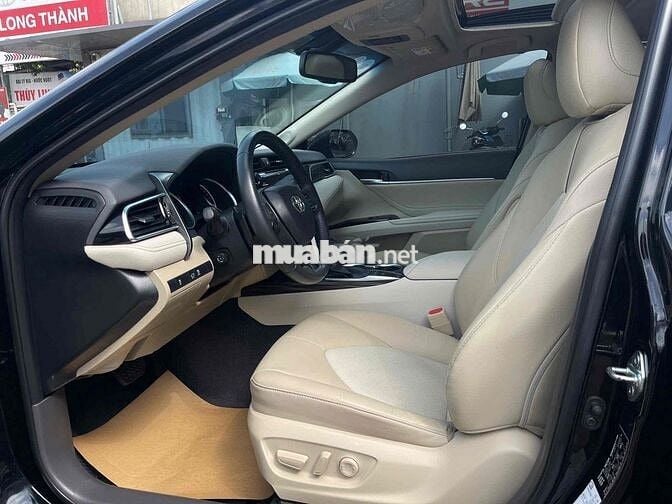 CAMRY 2.5Q đậm chất chủ tịch