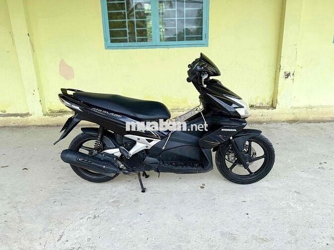 -Em Bán Air Blade 209 Máy Zin Êm Ấm Xe Sạch Đẹp
