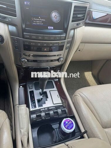 Lexus LX570 2012 – SUV sang trọng - 150000 km