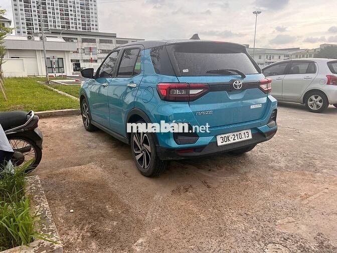 Bán Toyota Raize 2022 đăng ký 2023 xanh nóc đen